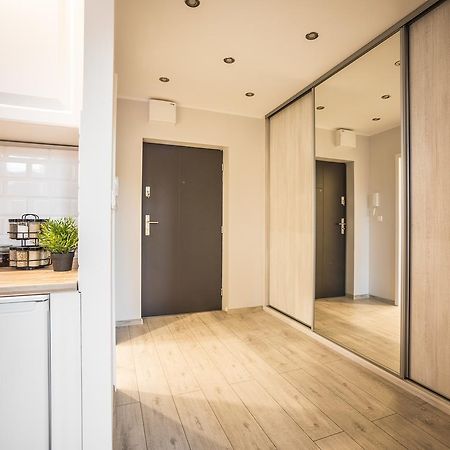 Rest & Chill Apartment Торунь Экстерьер фото